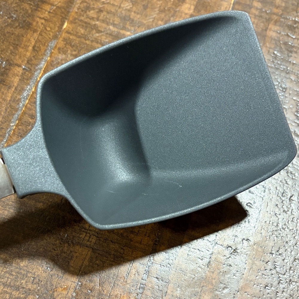 THE PAMPERED CHEF Gray and Silver Spoon Kitchen - Picture 4 of 8
